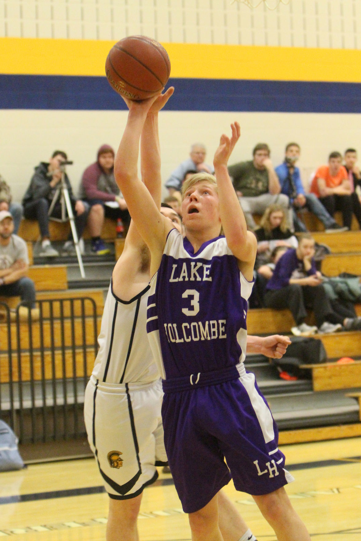 Lake Holcombe at New Auburn boys basketball 2-14-19